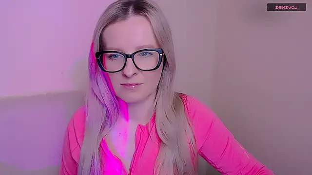 AllaLeomz online show from January 19, 8:54 am