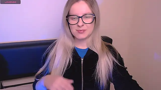 AllaLeomz online show from October 23, 6:41 am