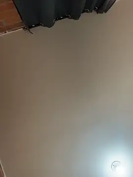 valentina herrrera online show from November 16, 12:01 am