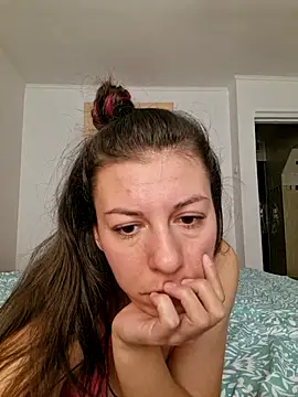 Snapshot of CrazyInTwo chatting on October 23, 11:38 am CrazyInTwo online show from October 23, 11:38 am