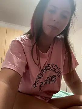 Snapshot of CrazyInTwo chatting on October 15, 4:53 pm CrazyInTwo online show from October 15, 4:53 pm