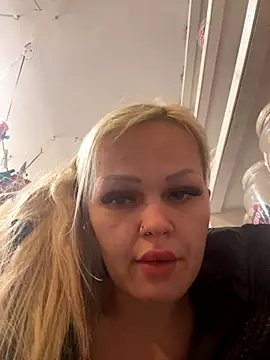 CherryXOX- online show from November 22, 11:24 am