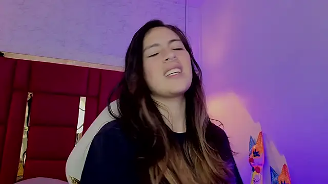 moon winy online show from April 5, 7:13 pm