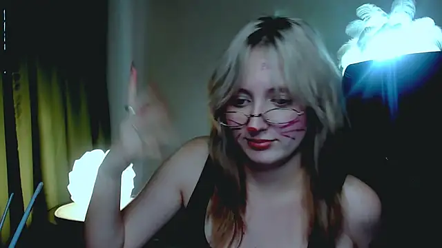 ScarlettScril online show from October 20, 9:23 am