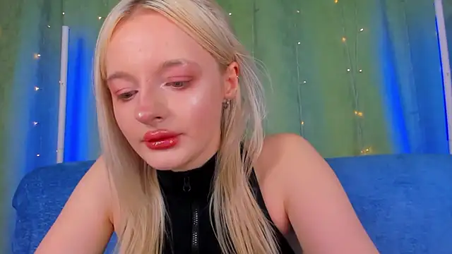 AlessaKiss online show from June 3, 8:59 am