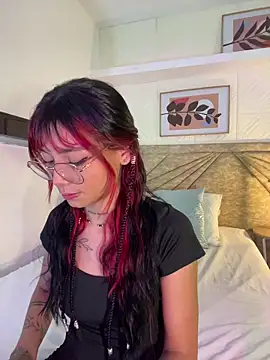 Emma duff online show from March 20, 8:03 pm