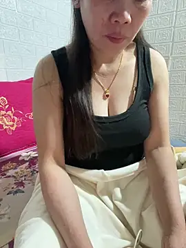 tabby-cat11 online show from January 18, 3:52 pm