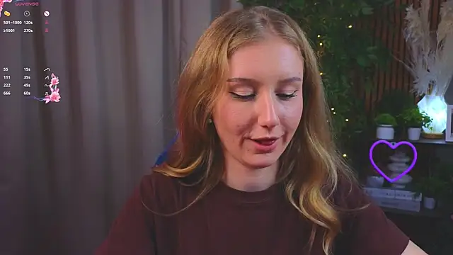 PriscillaPowell online show from December 17, 10:14 pm