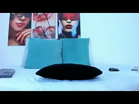 iamdoll online show from January 15, 8:15 pm