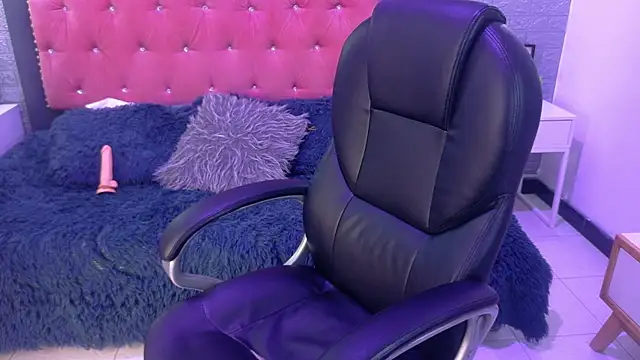 Samhantha  online show from November 4, 7:41 pm