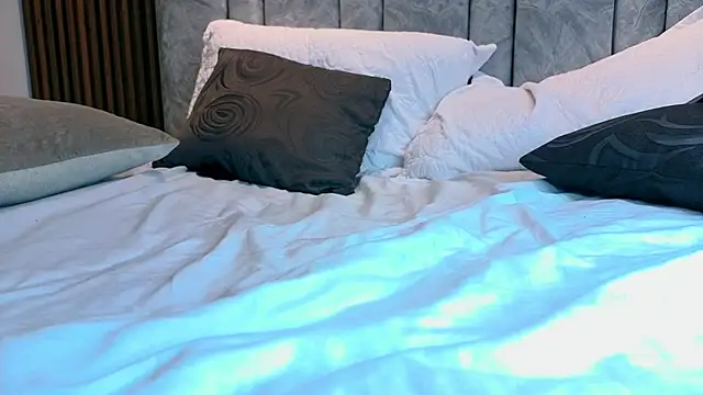 goddessfeetxx online show from February 18, 8:52 pm