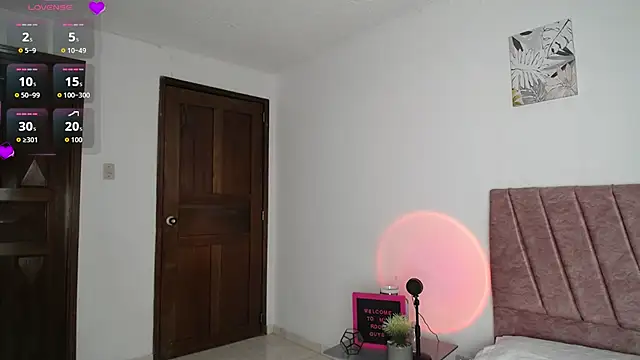 EmmaNova  online show from October 30, 4:19 pm