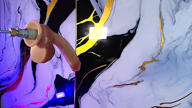 sophiie18 online show from February 24, 12:15 pm