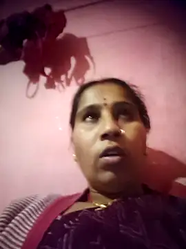 OliveGreen22 online show from November 26, 9:54 am