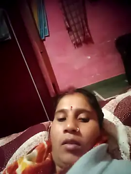 OliveGreen22 online show from November 22, 1:52 am