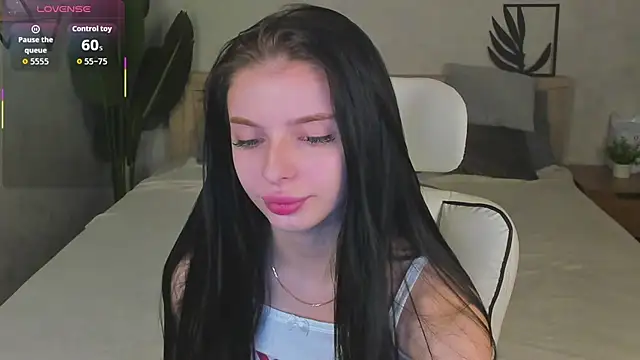 Eva Mayers online show from November 27, 12:02 am