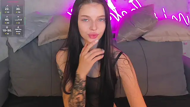 Eva Mayers online show from November 28, 12:46 am