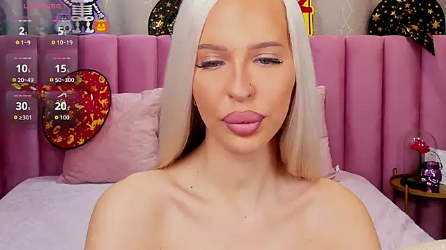 KailaCrystall online show from October 30, 2:25 am