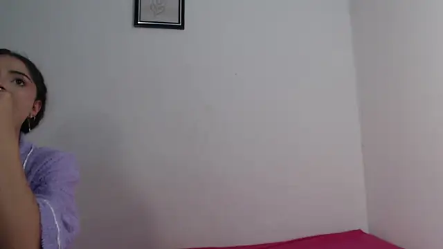 Nikki  uwu online show from April 16, 8:08 pm