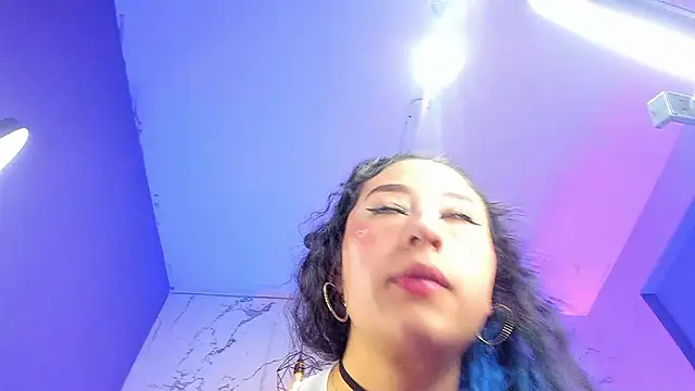 Dakotaa Johnson online show from February 20, 6:26 am