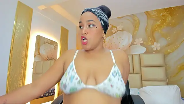 NahomiWalker  online show from February 25, 8:40 pm