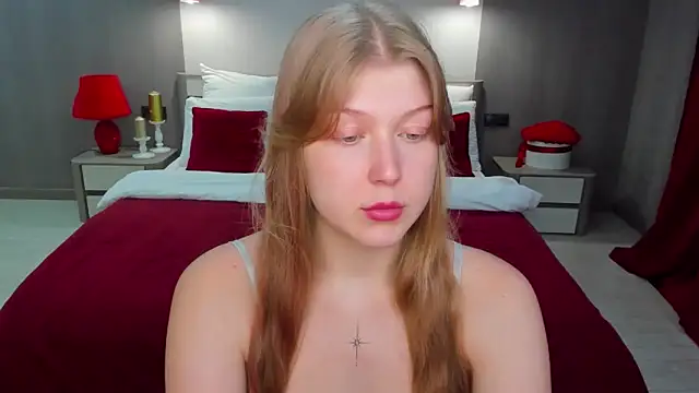 Stella Light online show from November 2, 6:00 pm