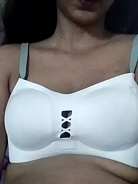 Aaliya BigBoobs 1 online show from June 5, 8:42 am