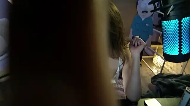 AngieFae  online show from April 3, 3:15 am