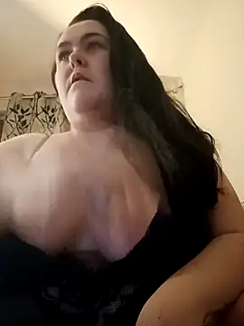 Maya 29x online show from November 17, 5:02 pm