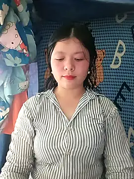 lisa-bae00 online show from March 27, 9:10 am