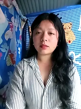 lisa-bae00 online show from April 2, 2:03 pm