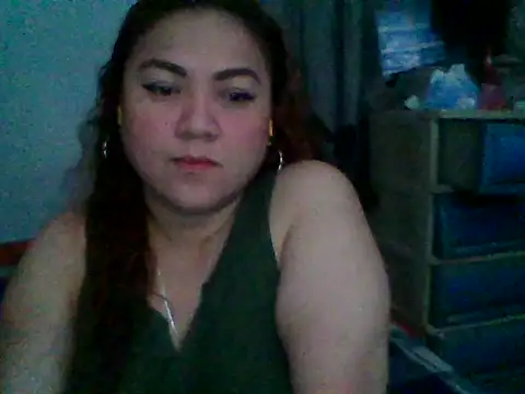 H2ooowIzee22 online show from November 11, 8:22 am