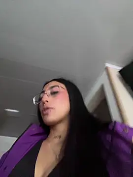 Violeet-Smith online show from October 22, 8:47 pm