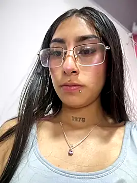 Violeet-Smith online show from October 24, 1:29 pm