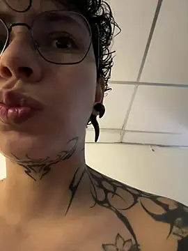 Abby Evanns1 online show from February 18, 2:05 pm