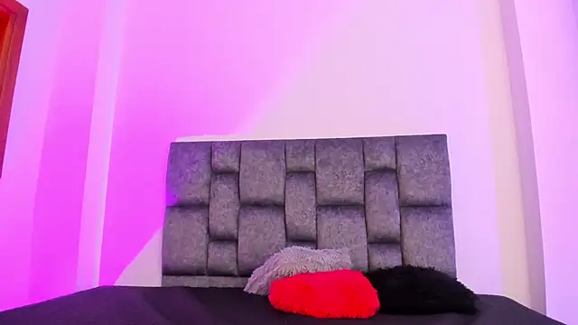 kittymonroe1 online show from November 25, 3:47 pm