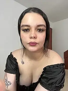 Selena Roa online show from February 8, 4:33 pm