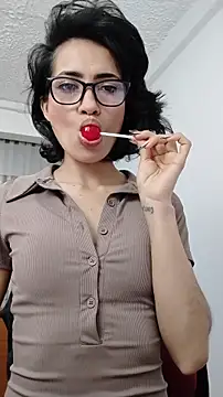 chloehanna online show from November 2, 1:03 pm