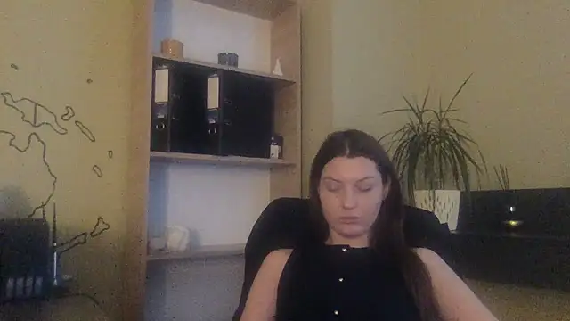 DollyRoma online show from November 25, 12:51 pm