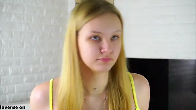 ElissaGlod online show from November 3, 12:20 pm