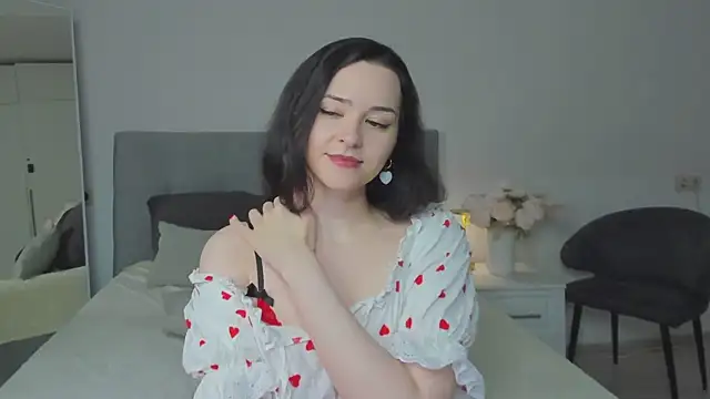 Camilla Rowen online show from November 29, 8:57 pm