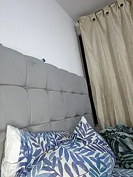 Lunatemptress4 online show from December 14, 1:22 am