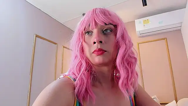 NahimiThompson online show from February 9, 8:00 pm