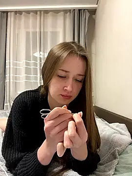 Angel hotyy online show from January 15, 9:43 pm