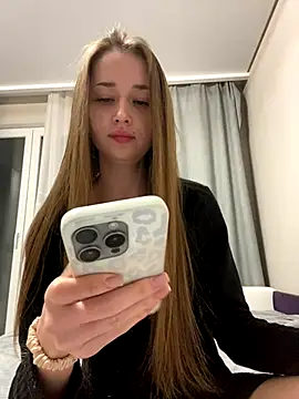 Angel hotyy online show from October 30, 9:05 pm