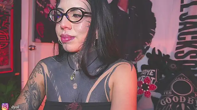 Dalia Vorhees online show from April 14, 1:16 am