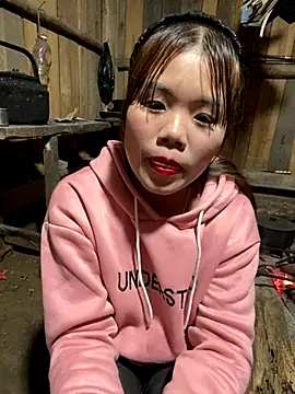 nachi-baby online show from November 30, 1:37 pm