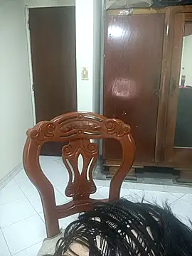 Missy Guzman online show from November 11, 6:42 am