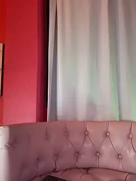 GiselleVice online show from March 6, 1:50 pm