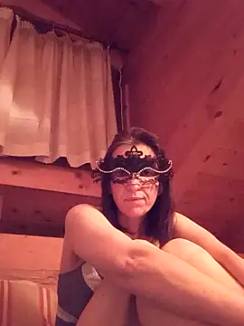 Snapshot of MissMonella85 chatting on December 3, 6:43 pm MissMonella85 online show from December 3, 6:43 pm